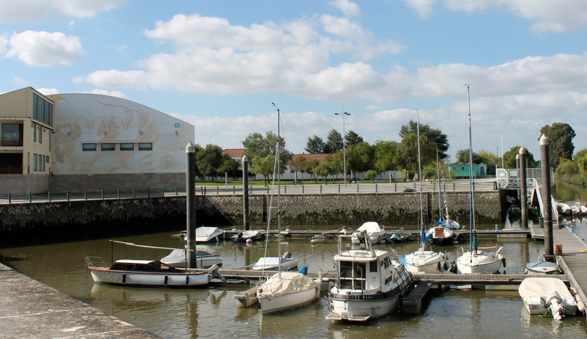 Cais da Vala e embarcações tradicionais