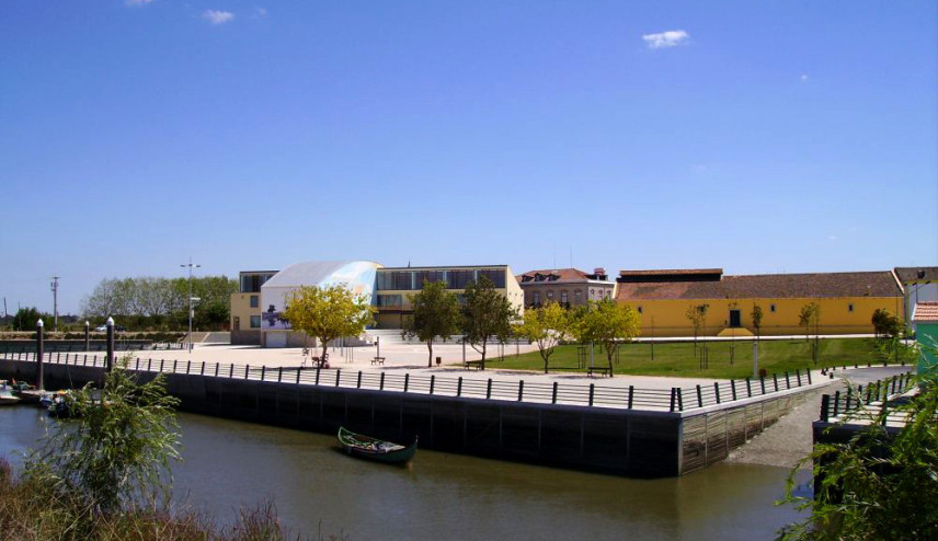 Cais da Vala e embarcações tradicionais