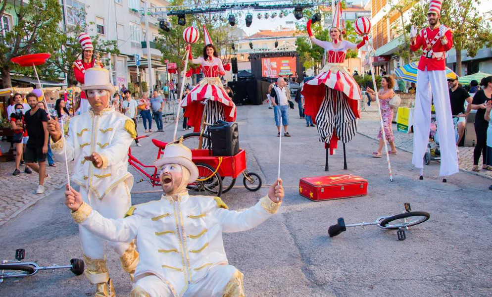 Desfile de Abertura da Feira de Artesanato, com a participação da Marcha Popular Coração do Ribatejo